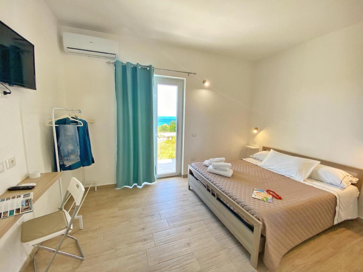 Campus Dei - Tropea Rooms ภายนอก รูปภาพ